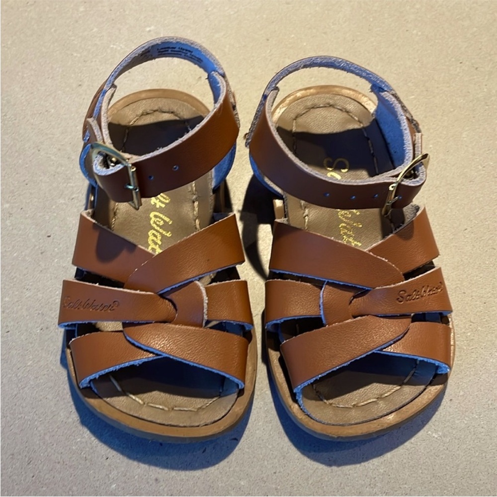 Saltwater sandals size 5 toddler